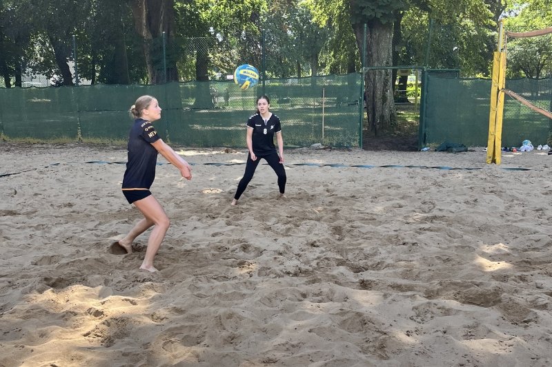 Beachvolleyball_8