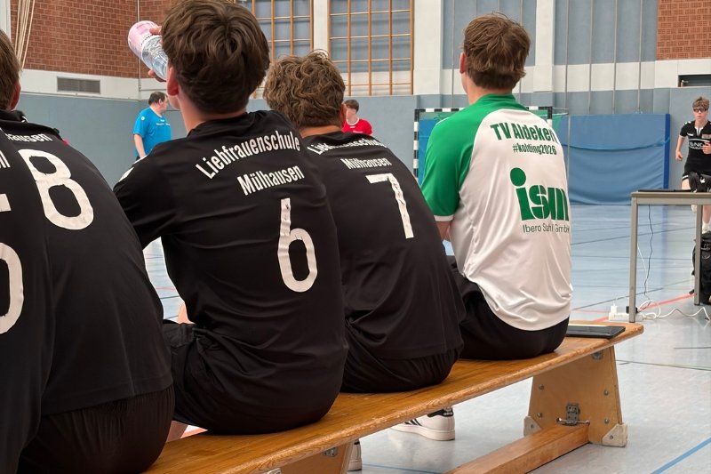 Handball-3